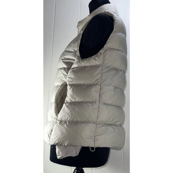 Uni Qlo Ultra Light Down Puffer Vest Womens Medium Ivory Cream Full Zip Pockets - Picture 6 of 16